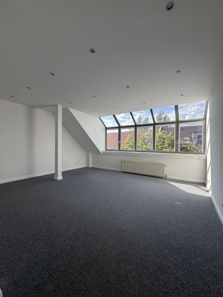 Büro oder Praxis fußläufig zum Bahnhof Lichtenberg Bild 2