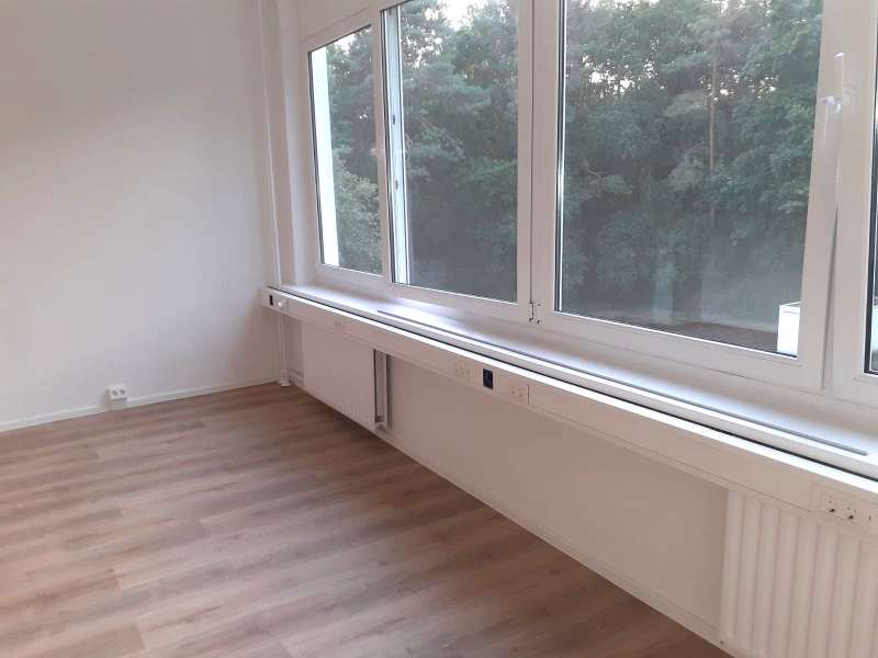 Gewerbeflächen 24 qm in Eggersdorf zu vermieten 2. OG Bild 0