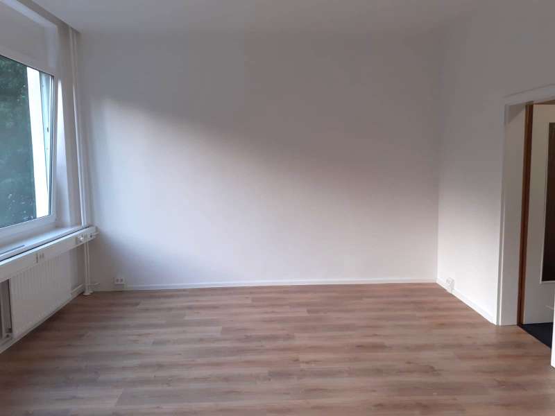 Gewerbeflächen 24 qm in Eggersdorf zu vermieten 2. OG Bild 2