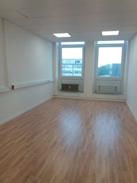 60 qm Bürofläche in Neukölln 2. OG Bild 1