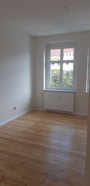 AB SOFORT: Schöne 2-Zimmerwohnung in Bahnhofsnähe Bild 0