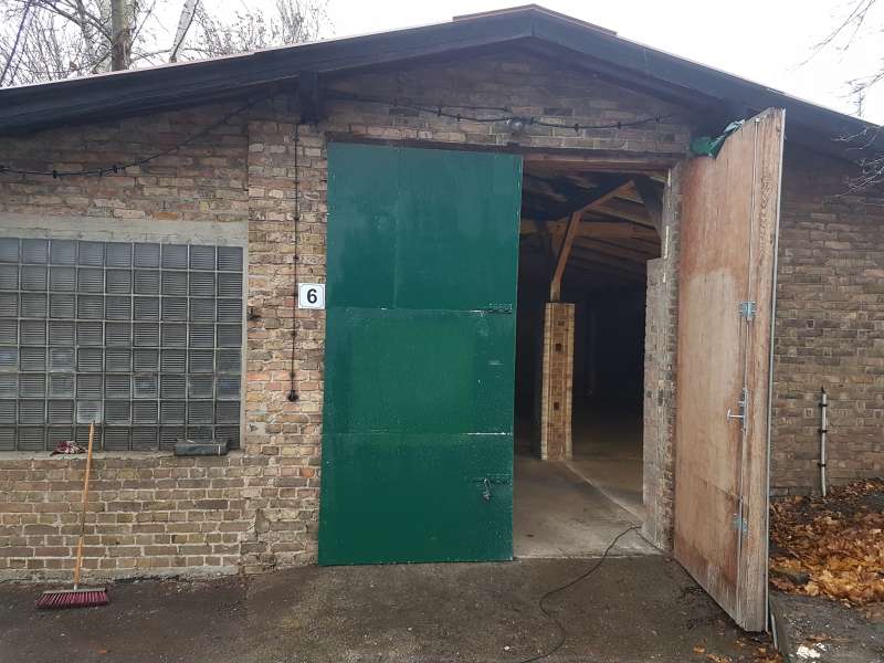 Optimal für Ihr Business: Vermietung einer praktischen Gewerbehalle in Zossen mit ca. 122 m² Fläche  Bild 1