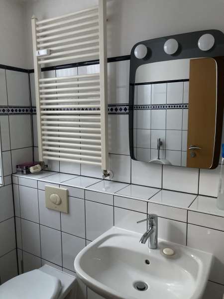 62,65 qm Gewerbeeinheit mit 3 Räumen Bild 7