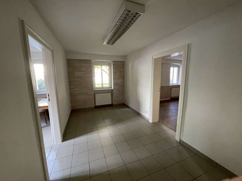 62,65 qm Gewerbeeinheit mit 3 Räumen Bild 4