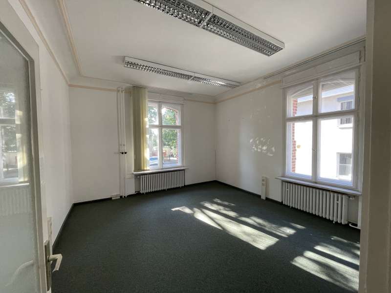 1290 qm Gewerbefläche top Lage direkt am Bahnhof Königs Wusterhausen Bild 1