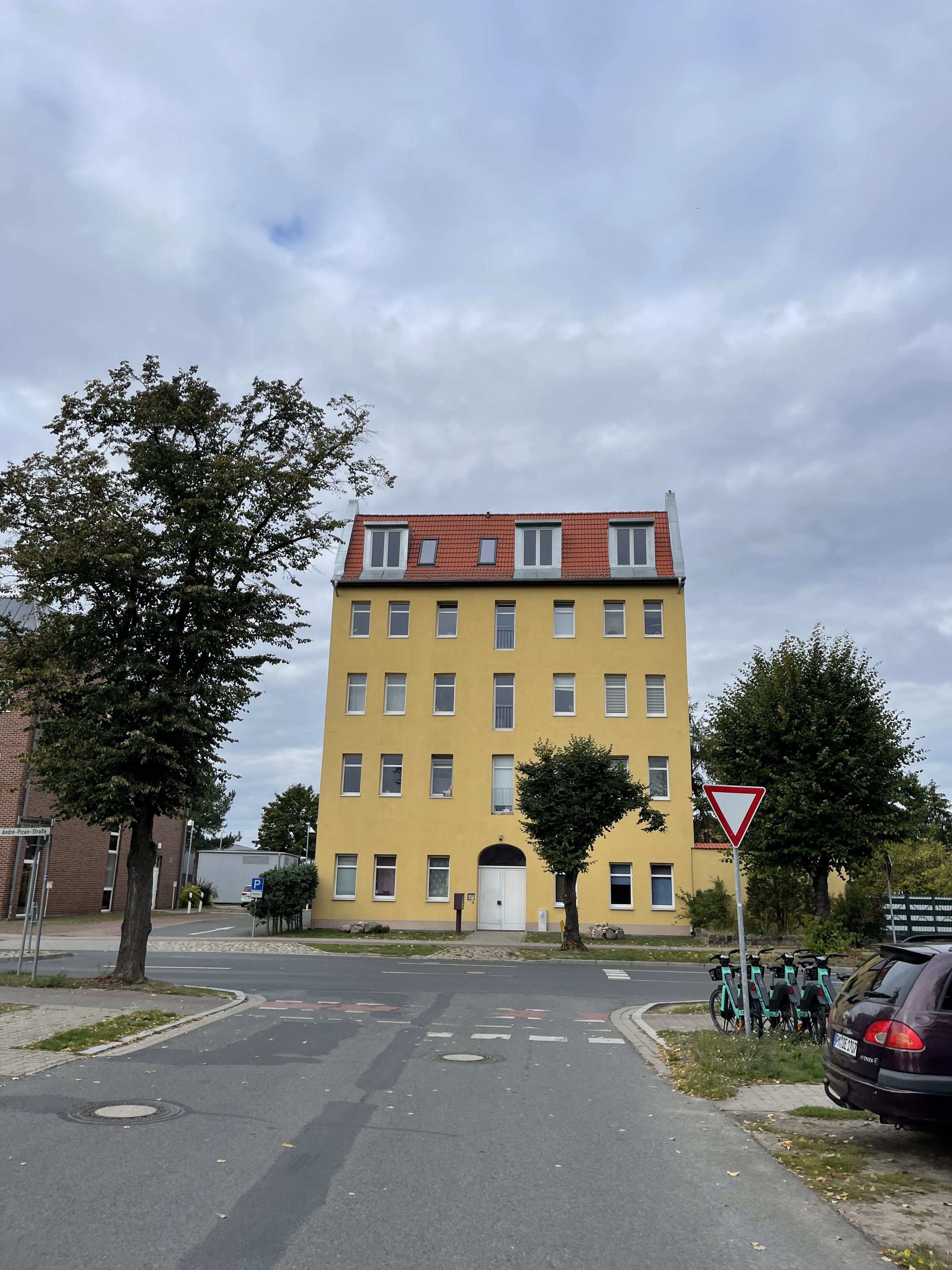 André-Pican-Straße 21, 16515 Oranienburg